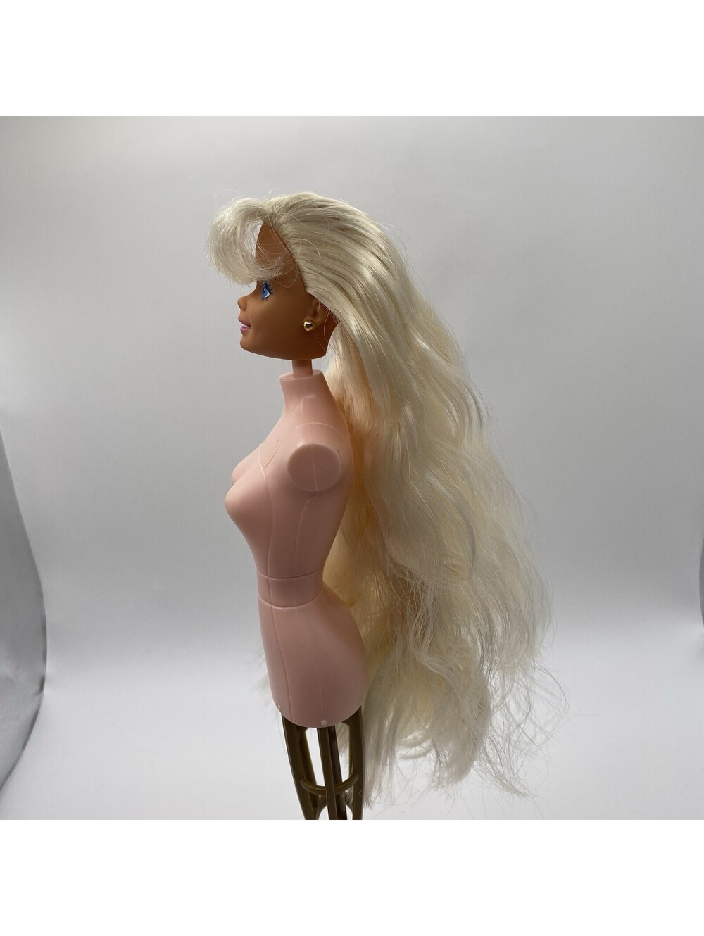 1994 Barbie Rapunzel Head- Long Blonde Hair Gold Earrings OOAK- Replacement B7 - Picture 4 of 4